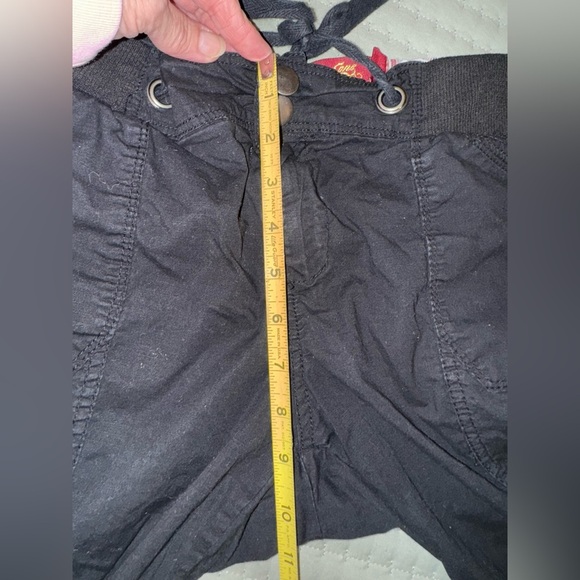 One 5 One black tie bottom capris. Size medium GUC - Picture 4 of 10